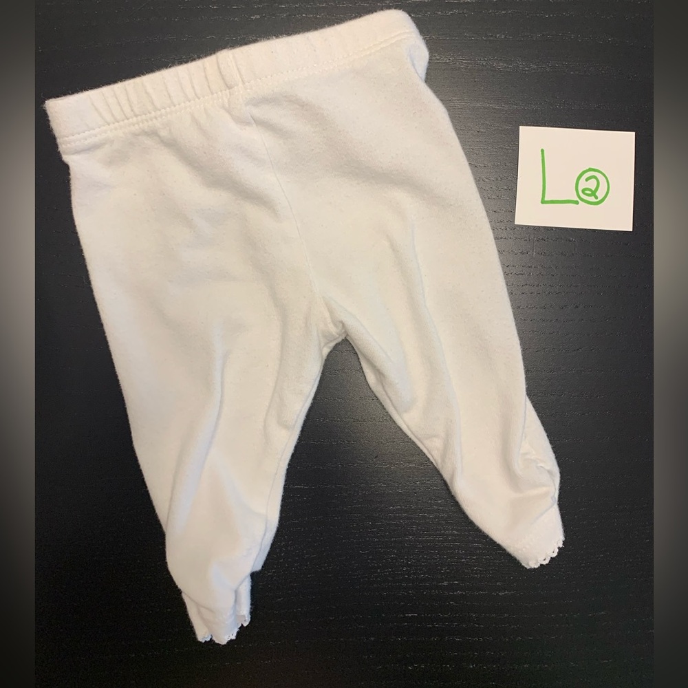 ⭐️5/$10.00⭐️— Carter’s NB White Casual Bottoms